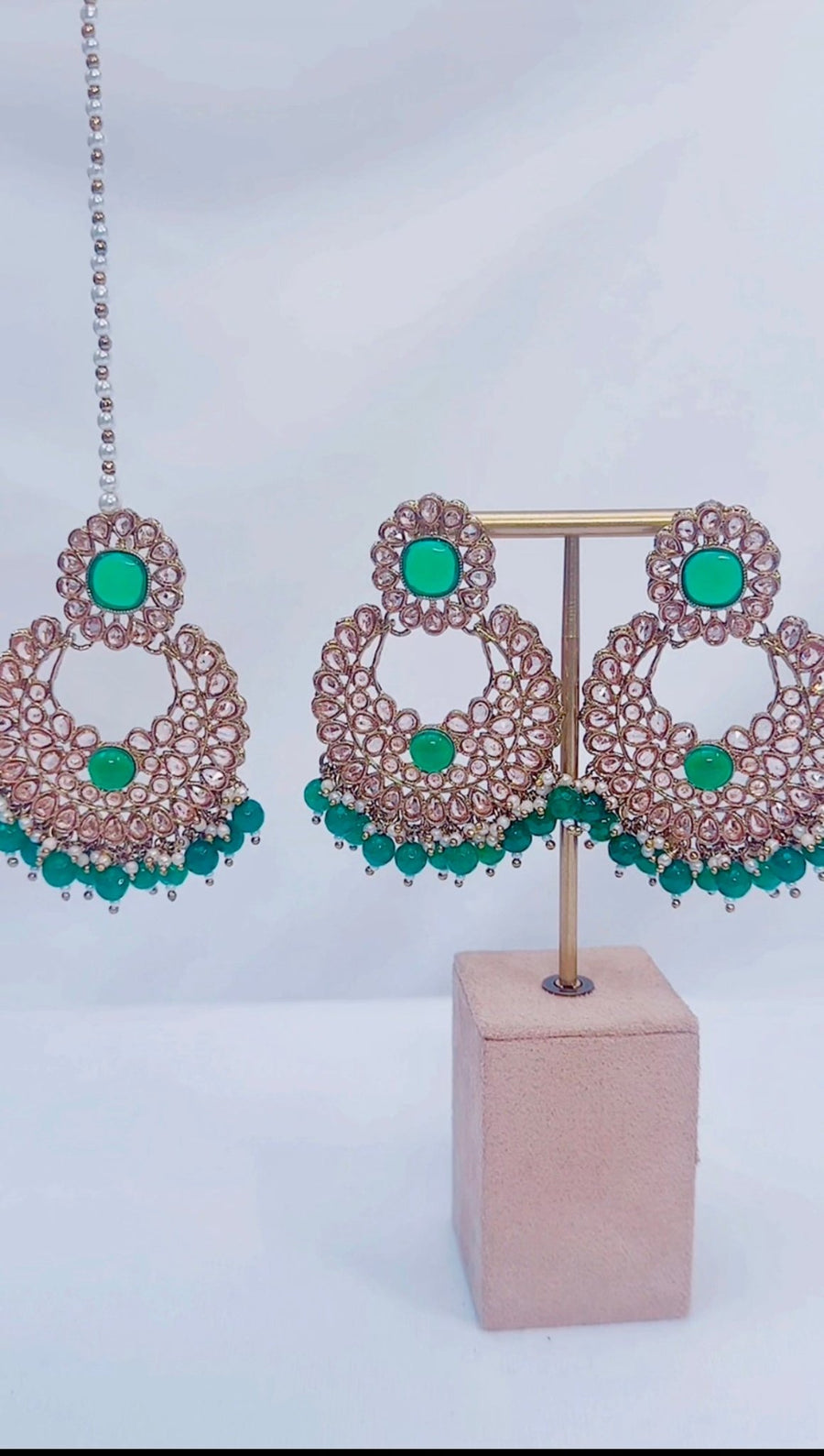 Indian Pakistani Jewellery Khalilah: green earring and tikka set - Bijoux Pieces