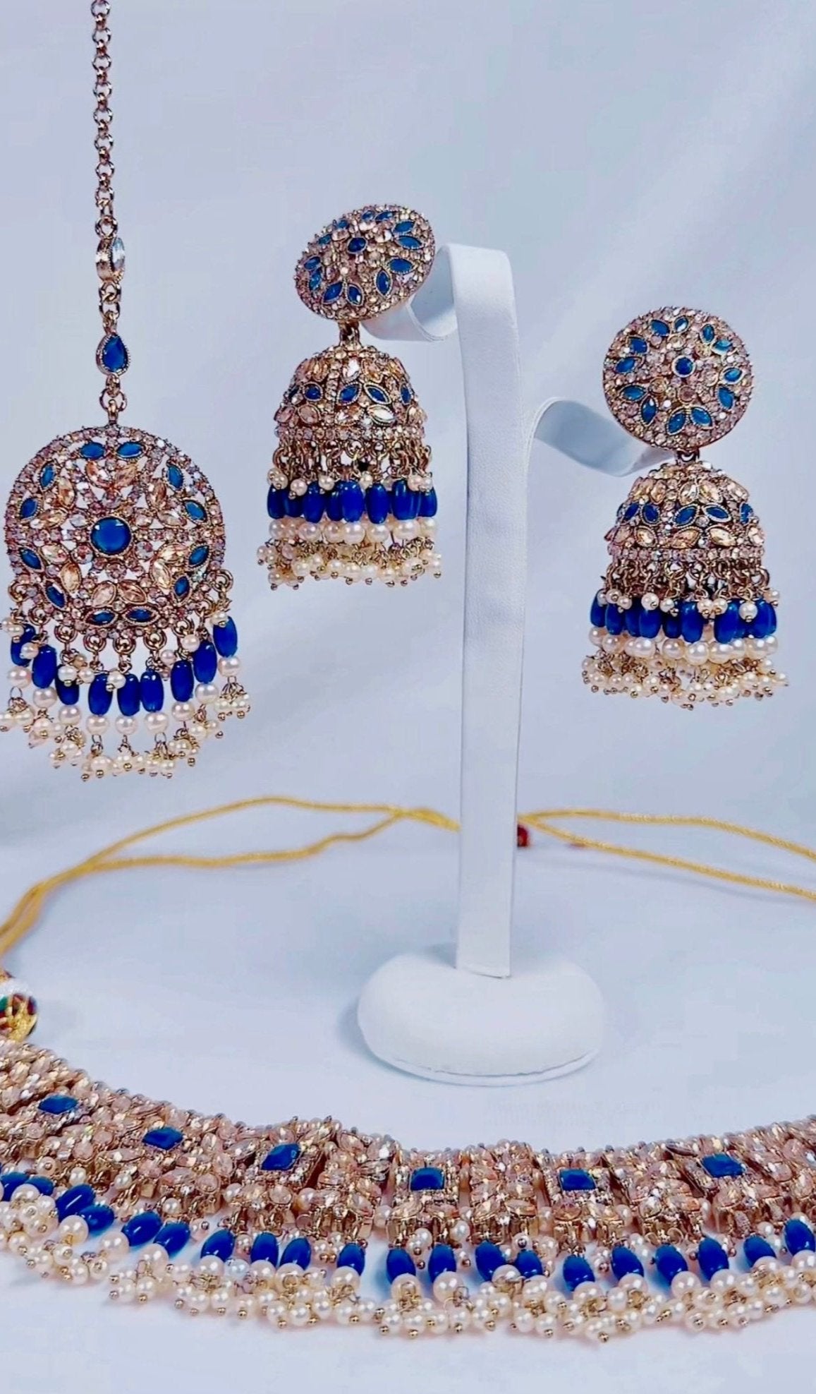 Indian Pakistani Jewellery Pariza: Gold & blue choker, earring, tikka set - Bijoux Pieces