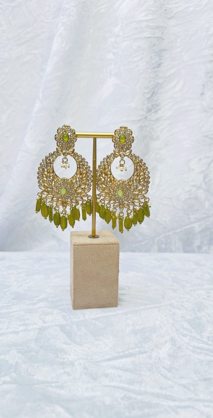 Indian Pakistani Jewellery Sultana : green & gold earrings with tikka - Bijoux Pieces