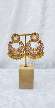 Indian Pakistani Jewellery Taliba: yellow & gold earrings with tikka - Bijoux Pieces