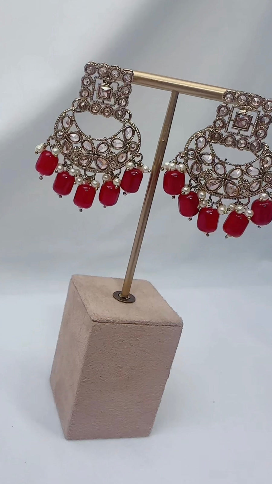 Indian Pakistani Jewellery Zayna: Red choker necklace, earring, tikka set - Bijoux Pieces