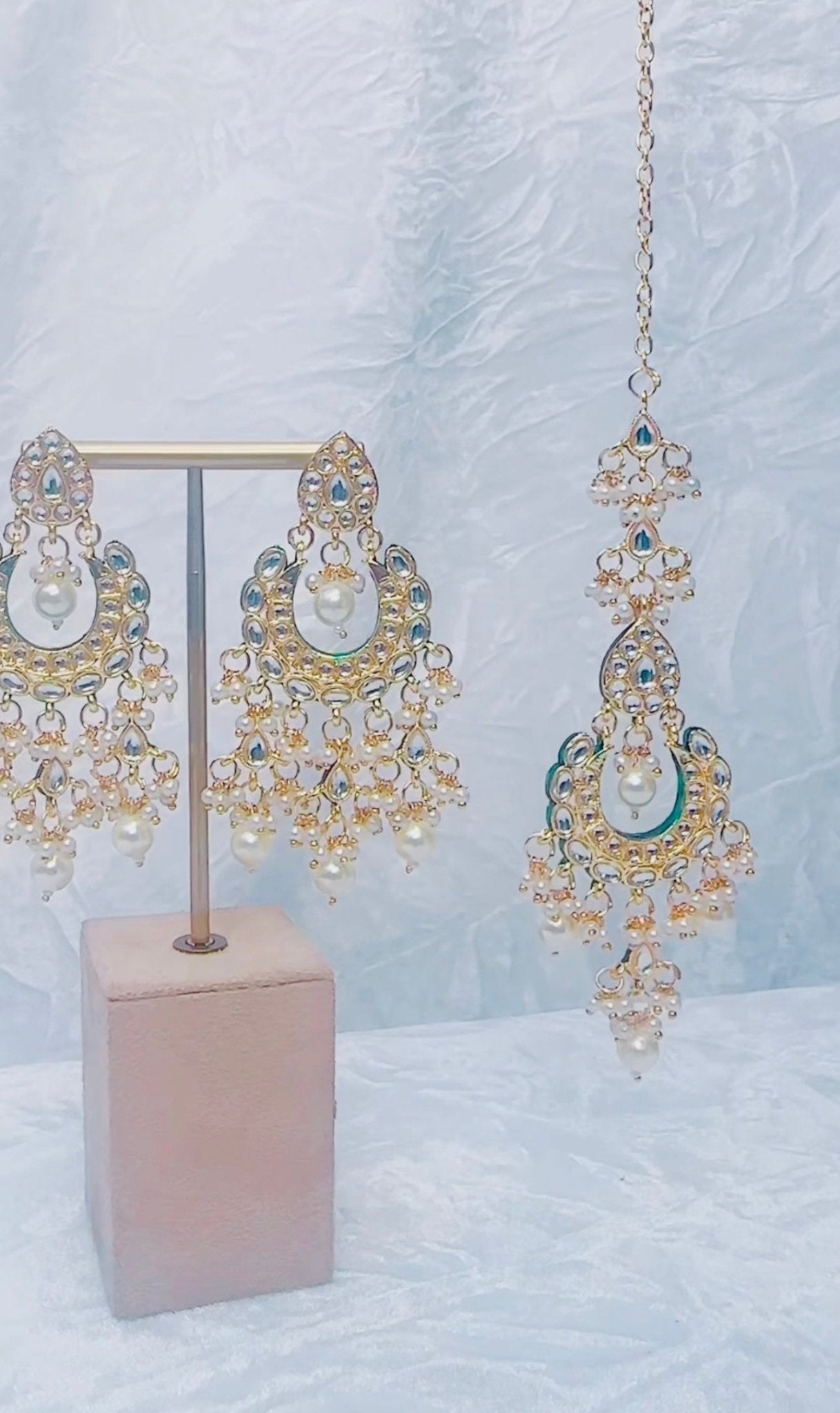 Atifa: Green lined, gold chand baali earring tikka set - Bijoux Pieces