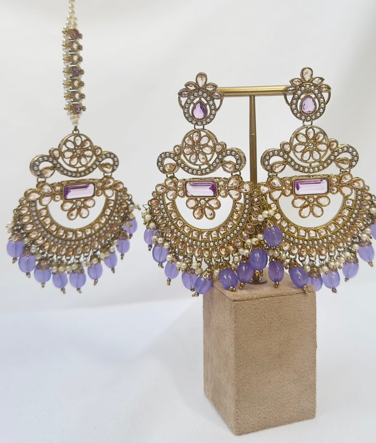 Basma purple & Pearl Tikka and earring set - Bijoux Pieces