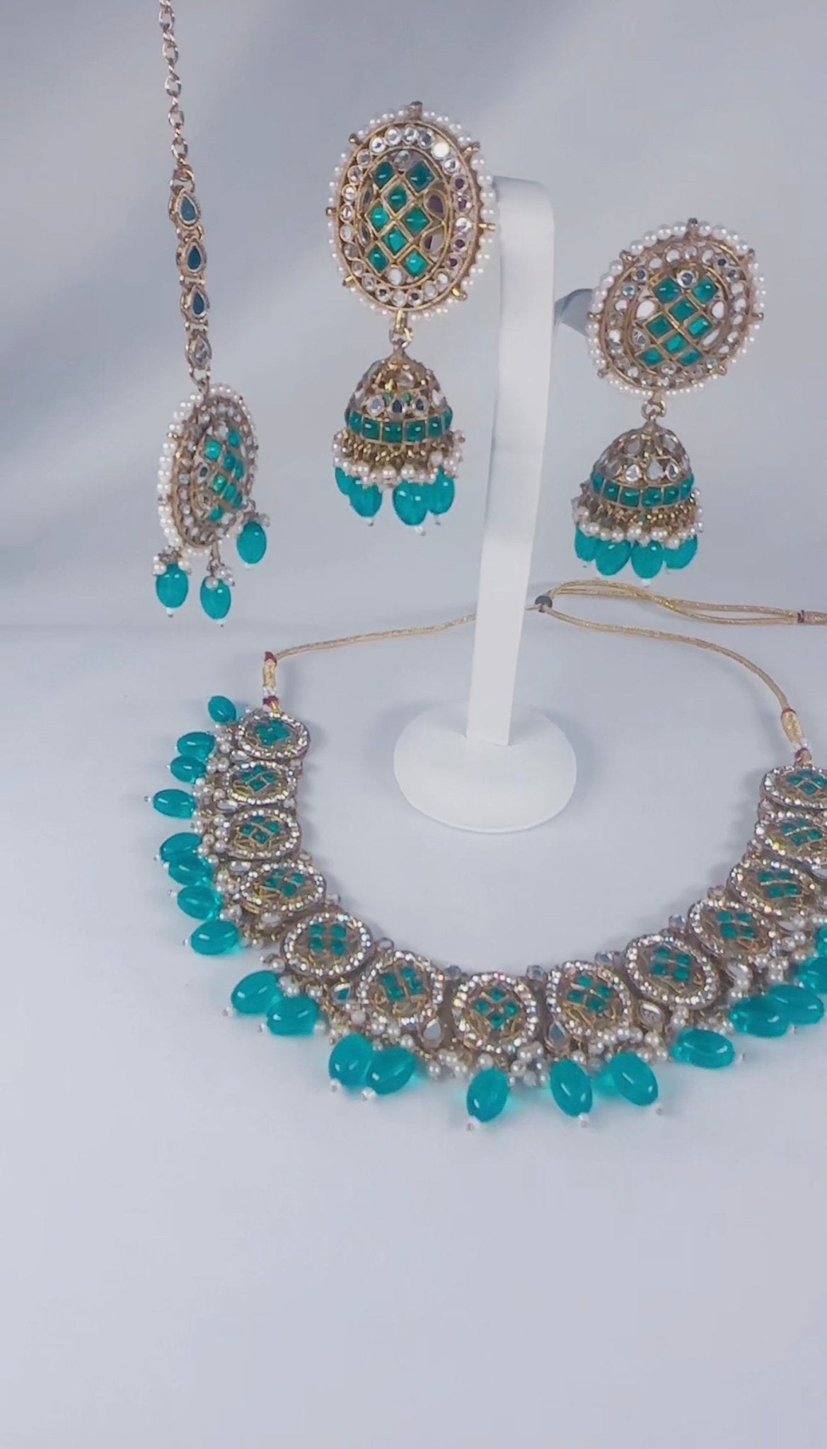 Celina: Teal blue Necklace, earring, tikka set - Bijoux Pieces