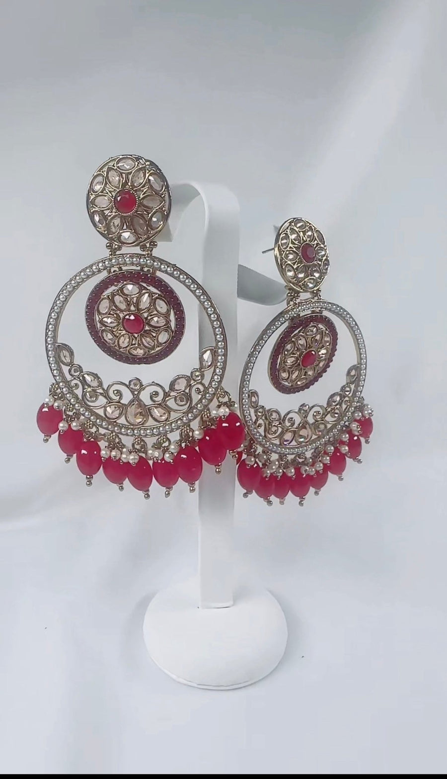 Cyra : Maroon & gold earrings with tikka - Bijoux Pieces