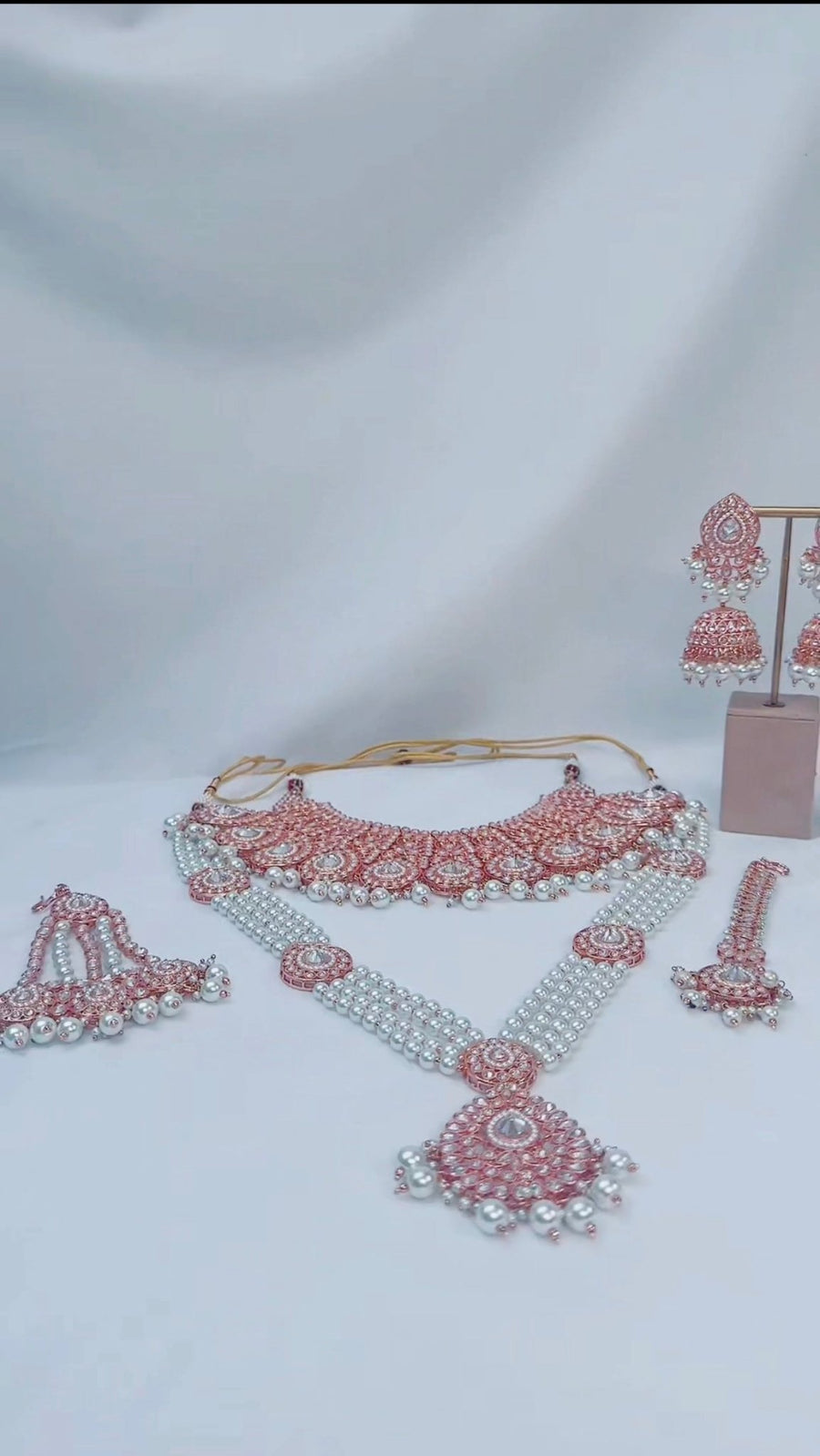 Dalal: Rose gold pearl jewellery set - Bijoux Pieces